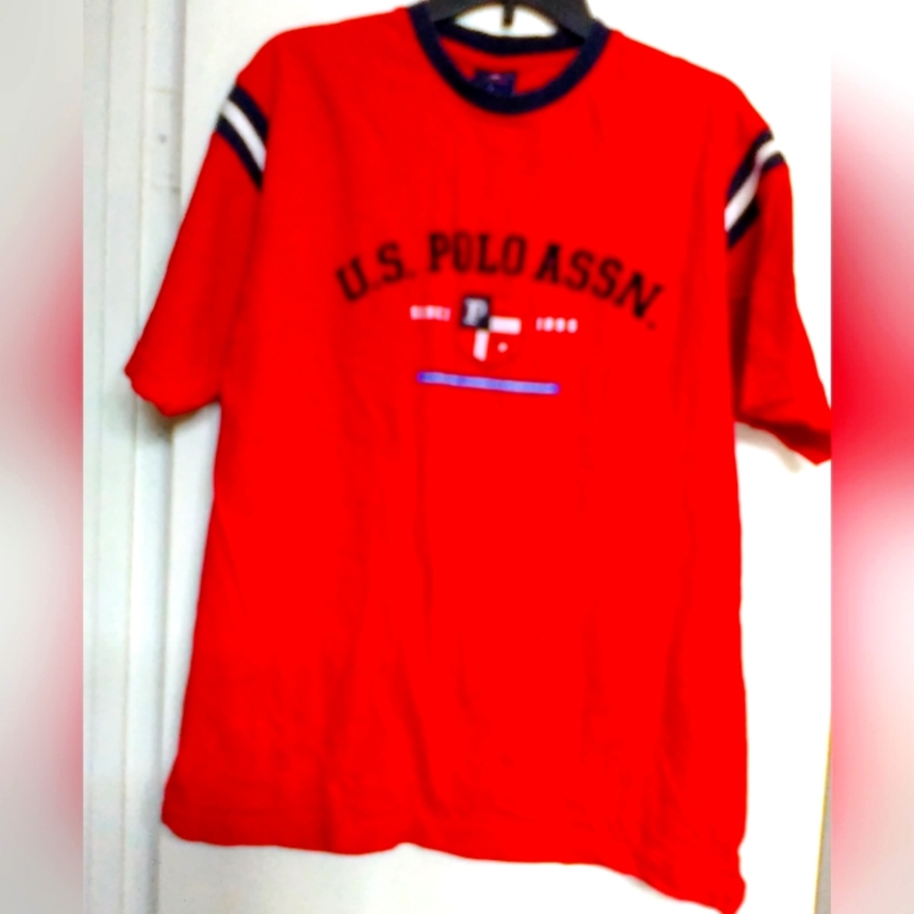 *Clearance* Pre-owned U.S. Polo Association Men's t shirt, stripes, Large